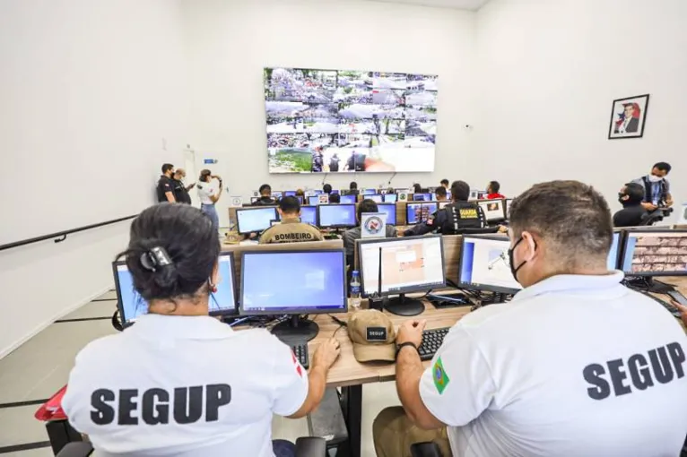 Cerca de 400 mil pessoas participaram do Círio neste domingo