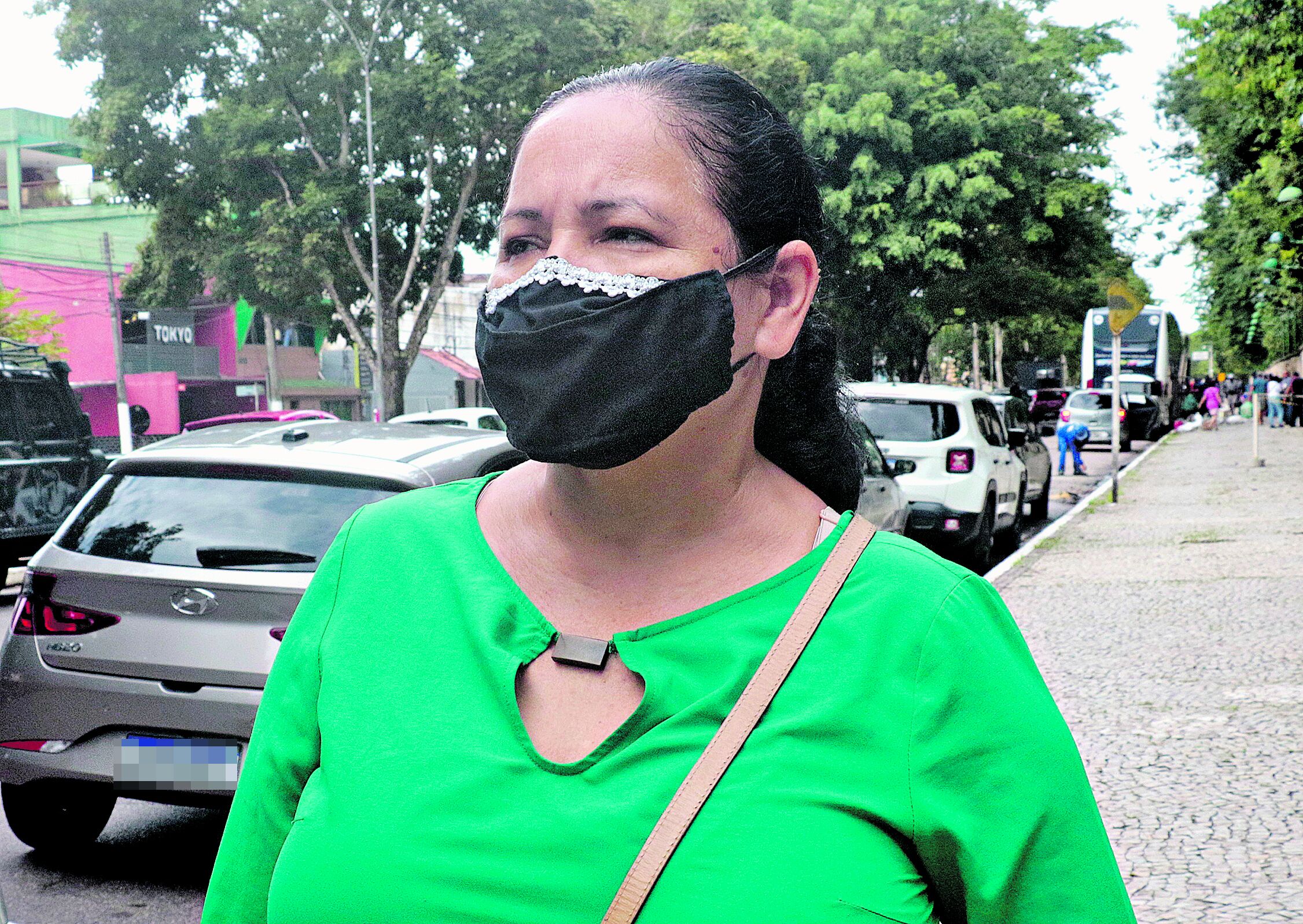 Adelma Modesto, moradora do bairro do Marco, não abre mão dos cuidados com a saúde e continua se protegendo mesmo já tendo recebido as duas doses da vacina.