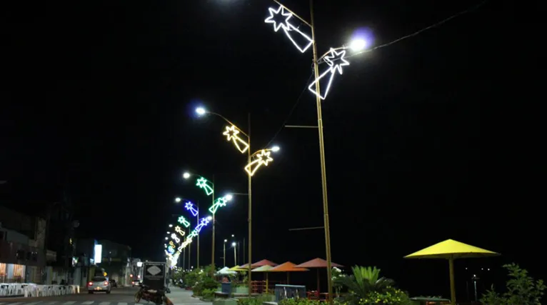 Na orla de Marabá a iluminação natalina com lâmpadas de led chamam a atenção