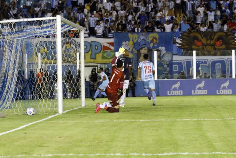 Técnico do Paysandu valoriza empate diante às adversidades