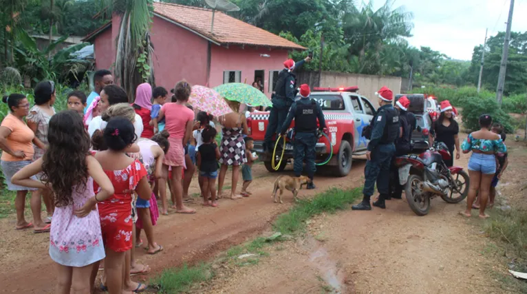 Os bairros atendidos com o Natal Solidário da Policia Militar foram o setor 05, setor 01