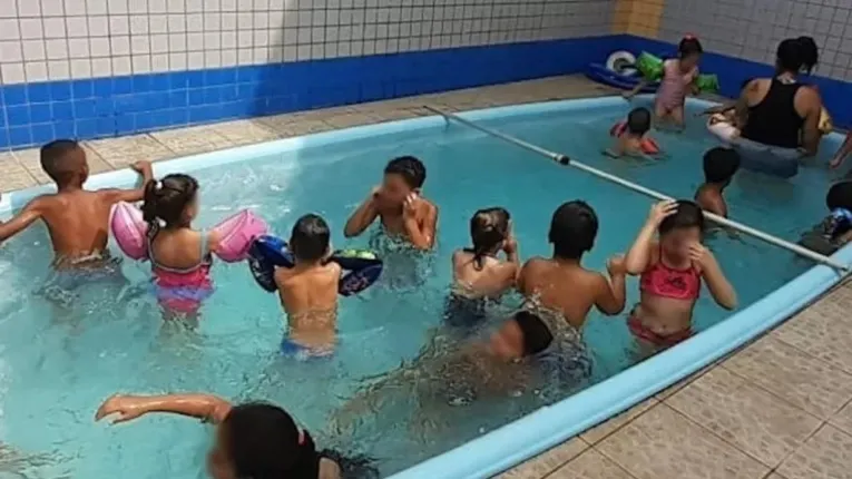 Piscina em que as crianças tomavam banho junto com Luigi.