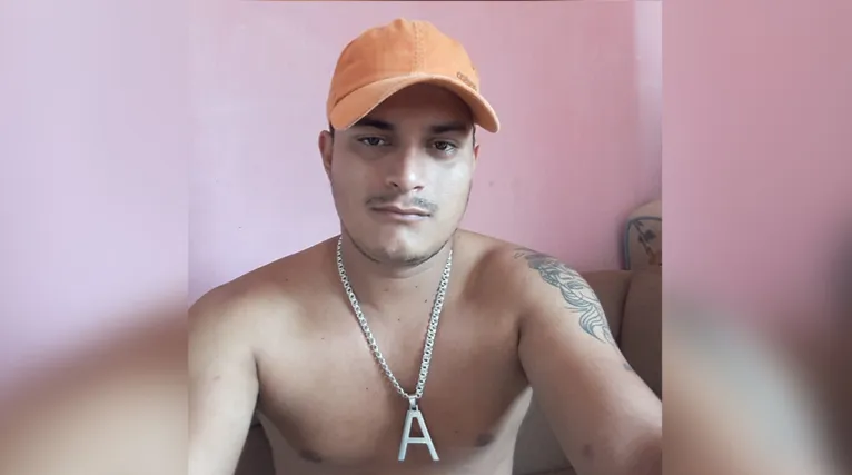 Wdislleyson Soares da Silva, 27 anos, foi morto a tiros depois de ser abordado por dois homens que estavam em motocicleta. 