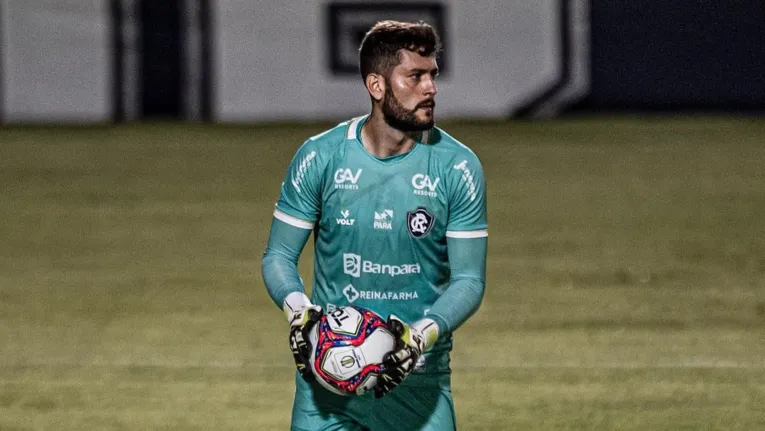 Goleiro se destacou com grandes defesas na Série B do Brasileiro