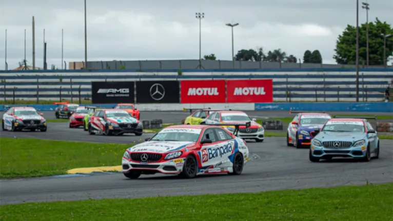 Paraense fica perto de título no automobilismo após corrida