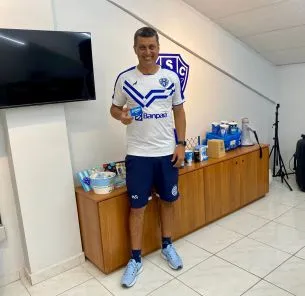 Ex goleiro Campeão dos Campeões é homenageado pelo Paysandu