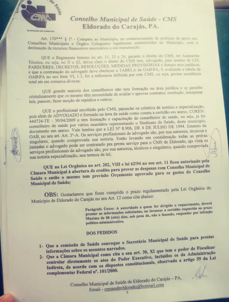 Documento enviado pelo advogado Carlos Luís Cruvinel  pedindo as providências à Câmara Municipal