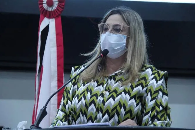 Deputada Cilene Couto, líder do governo na Casa Legislativa