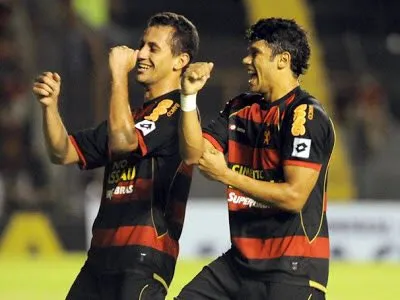 Eduardo Ramos e Ciro, no Sport Recife, em 2010.