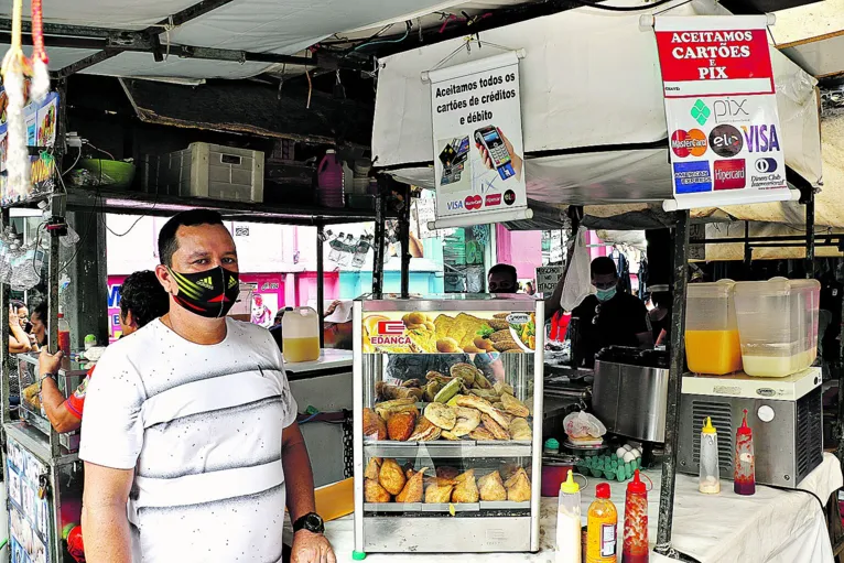 Rui Guilherme deixa um aviso aos seus clientes: aceita PIX e todos os tipos de cartões.