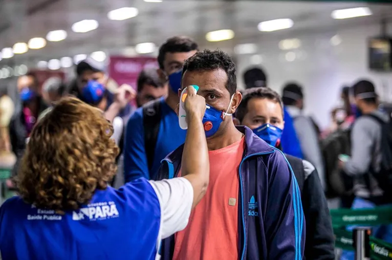 Quais as diferenças nos sintomas de gripe e Covid?