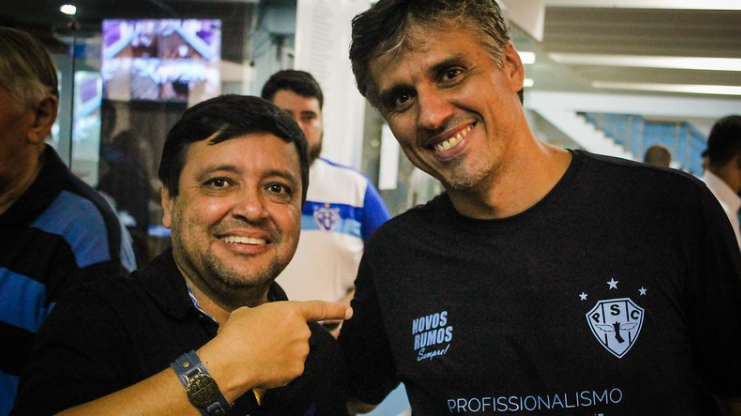 Alberto Maia e Sérgio Serra em dia de eleição do clube