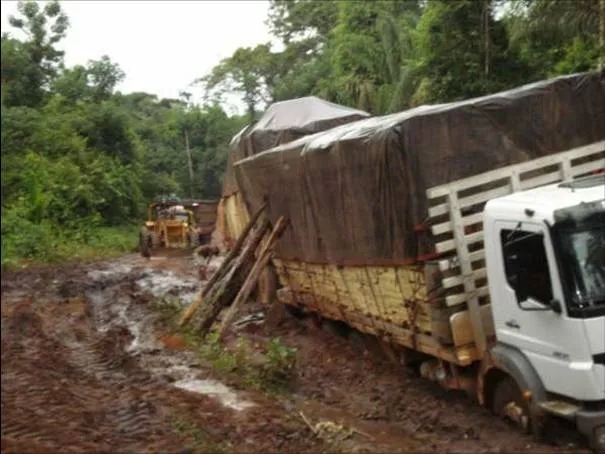 Excesso de carga: erro que custa caro ao
caminhoneiro