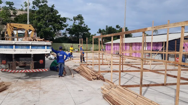 Os abrigos foram construídos pela Secretaria de Viação e Obras Públicas (Sevop), na praça Paulo Marabá, entrada da Marabá Pioneira