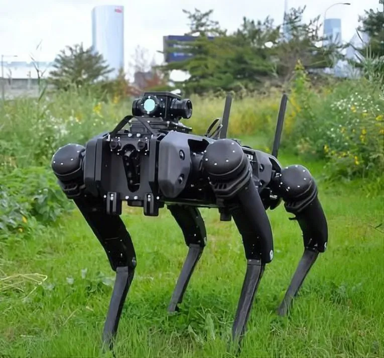 Cão robô pode ser personalizado com diferentes câmeras e sensores
