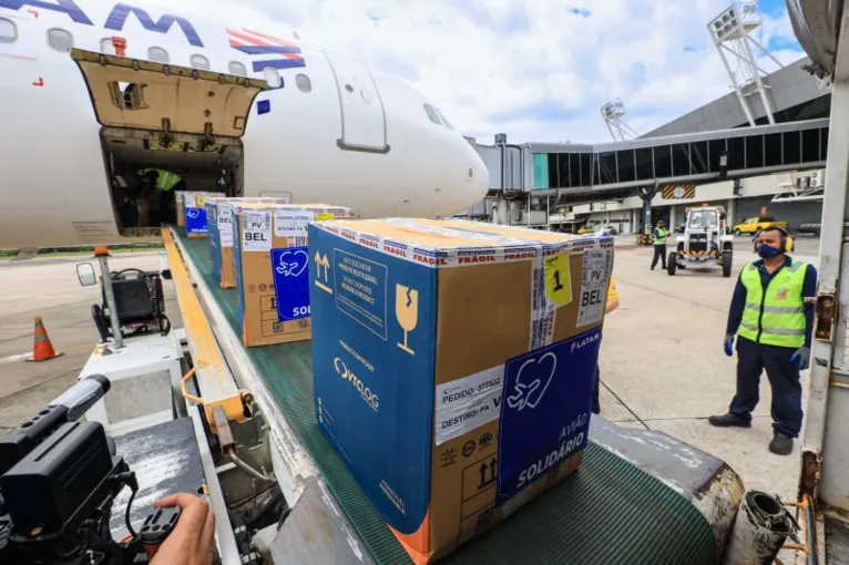 Lotes da Pfizer e Coronavac chegaram ao Pará nesta quarta