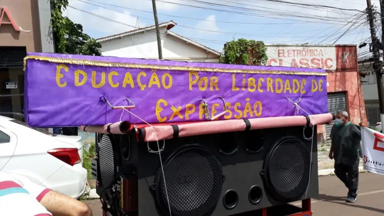 Os protestos seguem por tempo indeterminado