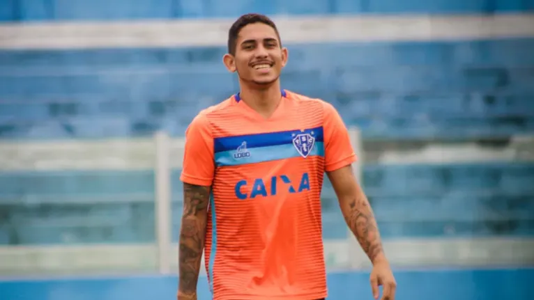 Leandro, Paysandu e Ceará chegaram a um acordo, mas Papão recuou e pediu para cearenses segurarem o jogador para a Série C