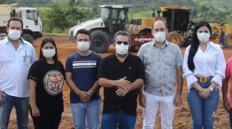 O início dos trabalhos foi acompanhado pelo prefeito Celso Lopes, pelo vice-prefeito Wandeley e vereadores que integram a base de apoio do governo da Câmara Municipal. 