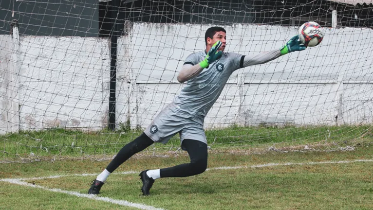 Goleiro segue sendo sinônimo de segurança no Leão