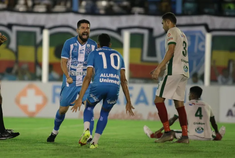 Ricardinho marcou o segundo na vitória contra o Caeté