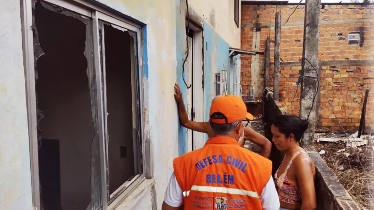 Defesa Civil Municipal fez uma vistoria nas casas vizinhas