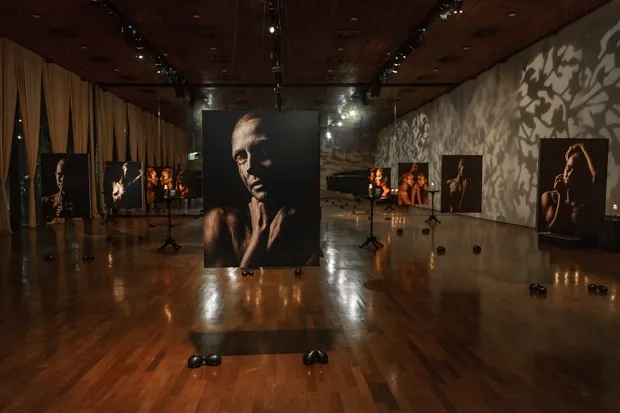 Exposição inspirada em mulheres apresenta fotos do cotidiano feminino 