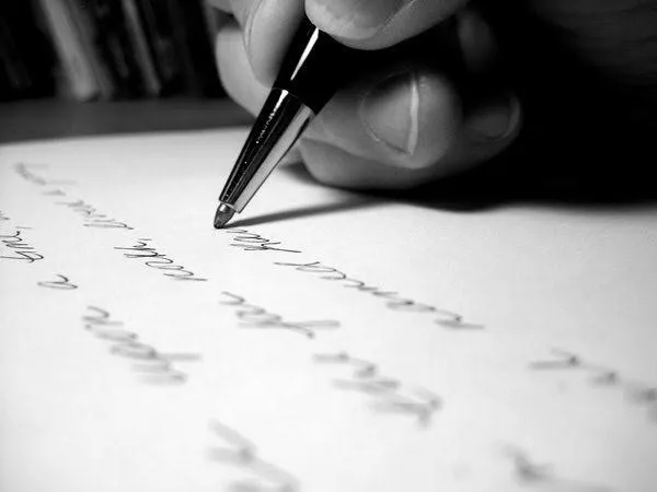 Autor lança obra de poesia em que aborda diversos aspectos da vida