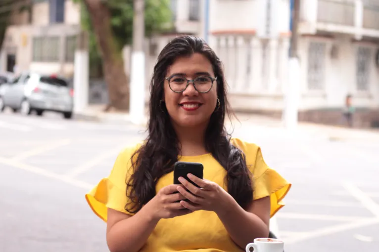 A pesquisadora paraense Andreza Alves integra a equipe do portal e também avalia a importância do Jornalismo Feminista.