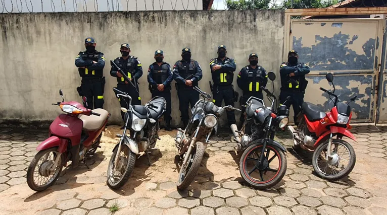 A Polícia Rodoviária Estadual em conjunto com a Polícia Militar e Polícia Civil de Eldorado do Carajás, apreenderam 11 motocicletas com registros de roubo