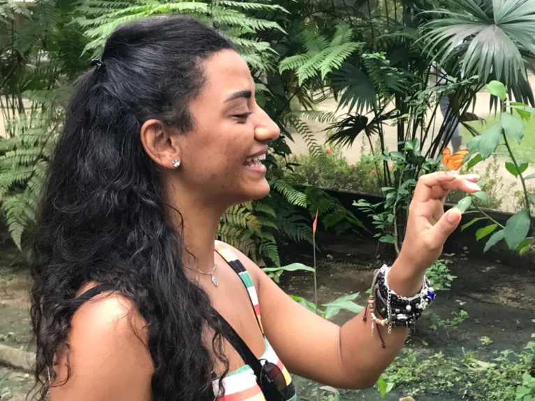 A analista de vendas, Stefany Figueiredo.
