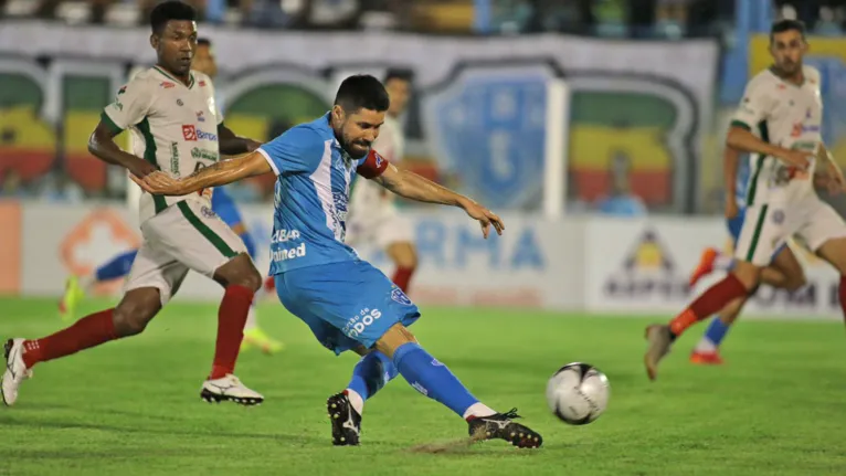 Ricardinho vem sendo o maestro bicolor neste início de temporada