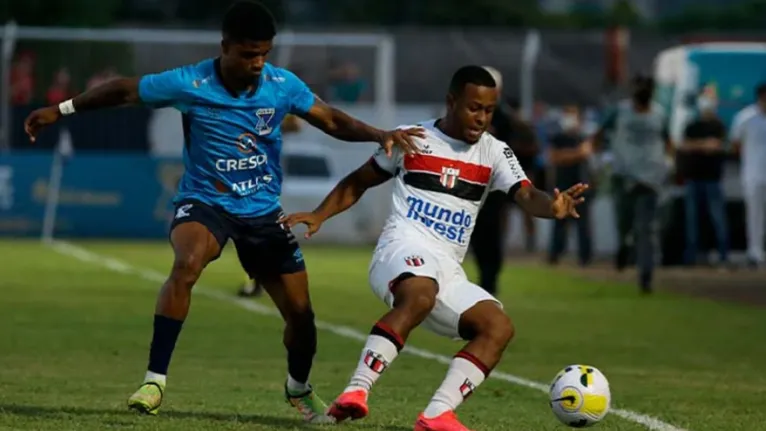 A gralha venceu o Botafogo-SP