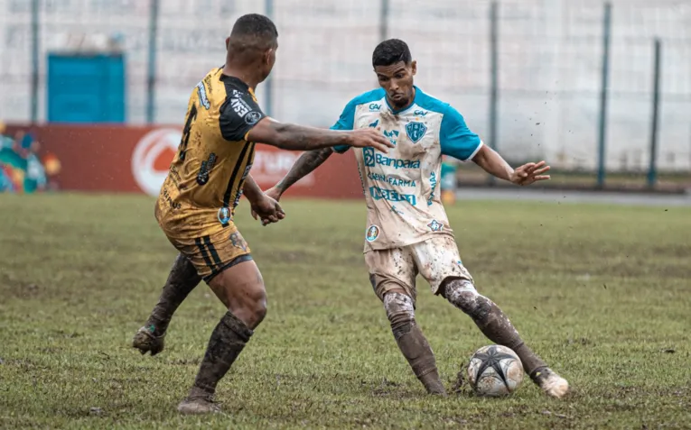 Goleada: Castanhal atropela Paysandu e garante vaga