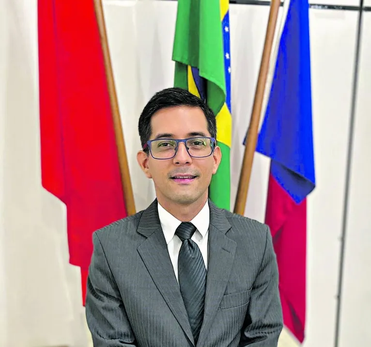 Diogo Cardoso Silva, advogado e especialista em Direito Público