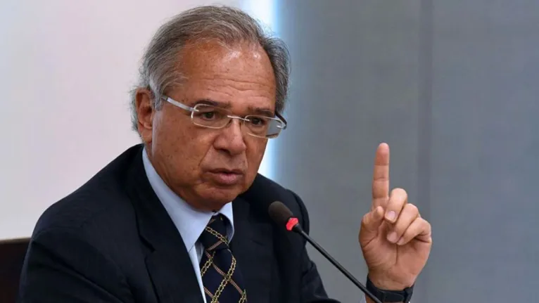 Paulo Guedes.