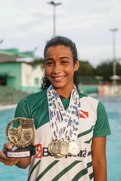 Nadadora paraense Estephany Solano
