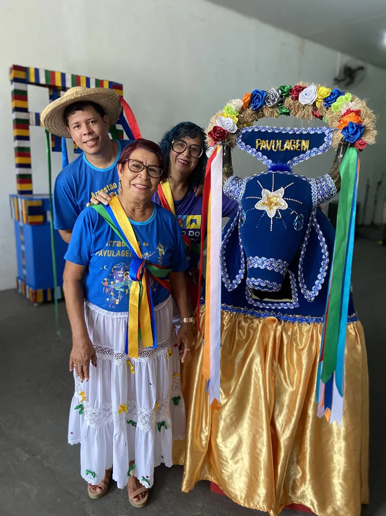 Luciana Lobo, Hiago Lobo e Lucidalva Lobo: felizes em participar mais um ano do Pavulagem