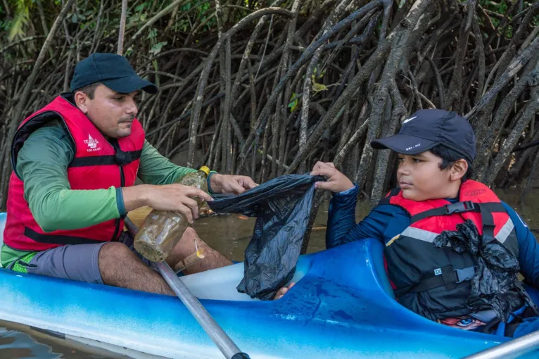 A ação foi uma iniciativa da CAECO (Caripi Associação Eco-Esportiva de Vela e Canoagem)