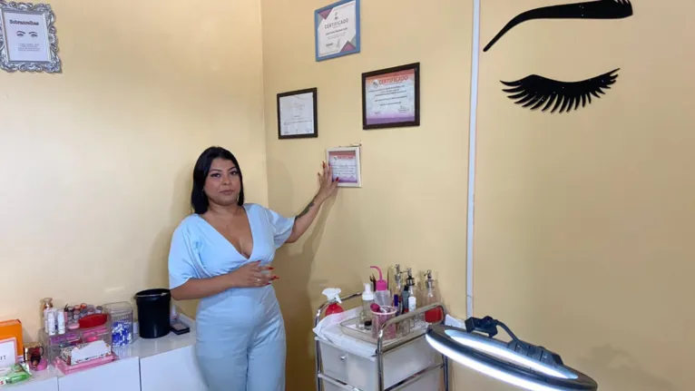 Ainda na adolescência, Luiza investiu em cursos voltados à estética