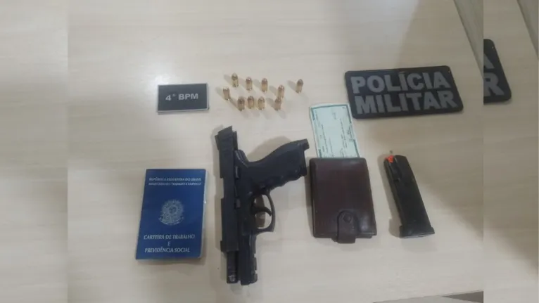 A arma de uso particular do militar e o celular haviam sido furtados na madrugada do último dia 8