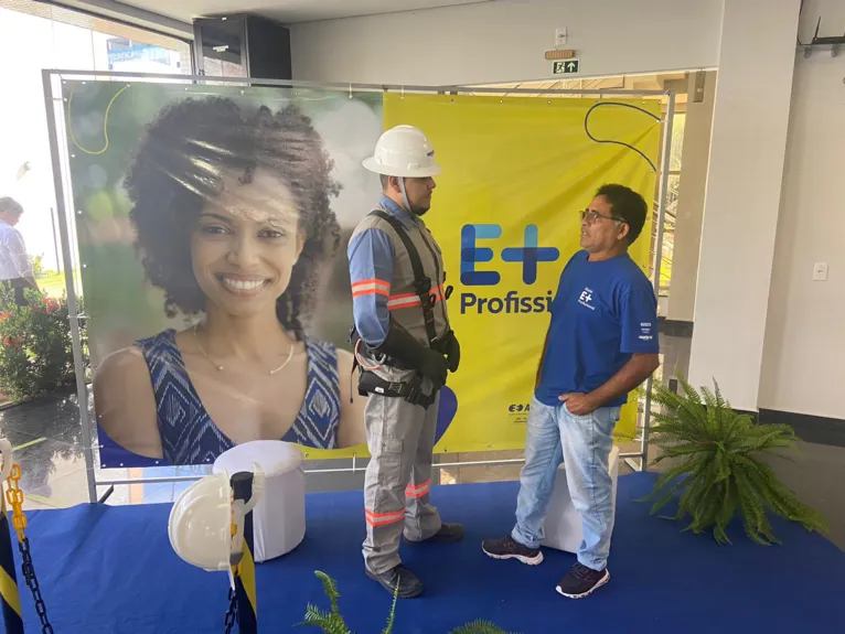 Aula inaugural da formação de eletricistas acontece no SENAI