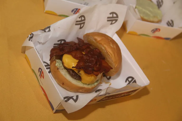 AP realiza mais uma edição de Burgers e Brejas em Belém