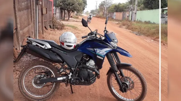 Motocicleta apreendida em poder dos acusados