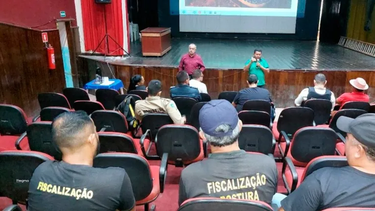 Representantes dos órgãos de segurança, saúde e turismo do município e Conselho Tutelar participaram da reunião