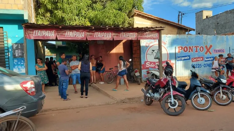 Familiares e amigos prestam homenagens a  Wandalla Kaline