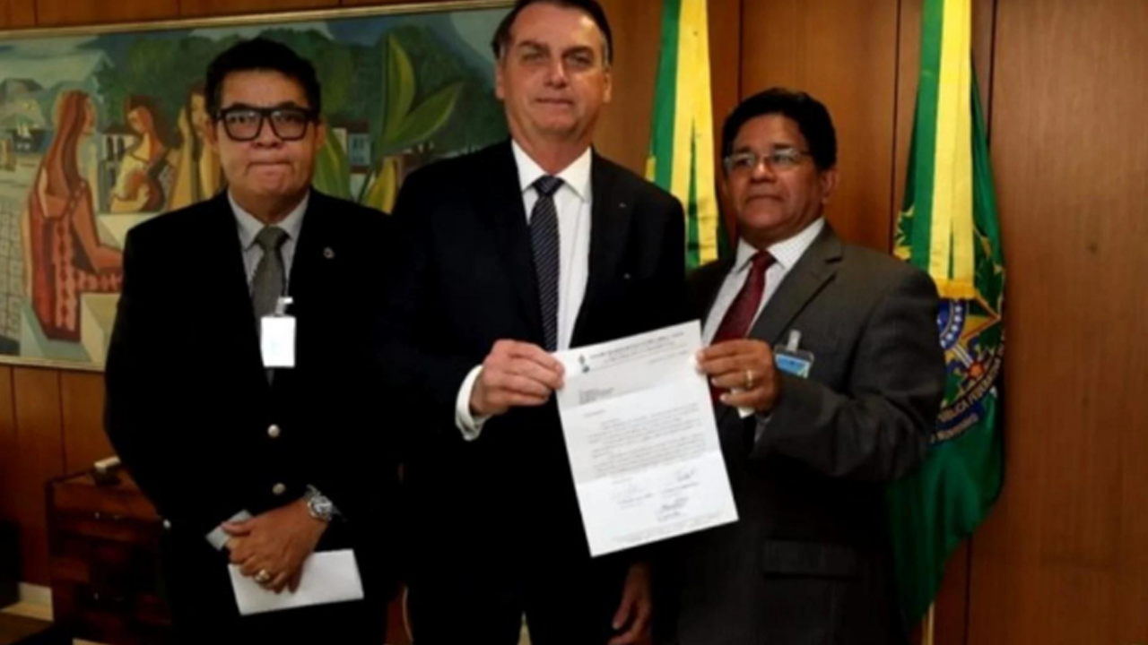 Arilton Moura e Gilmar Santos são acusados de cobrar propina de prefeitos para facilitar acesso a verbas públicas.