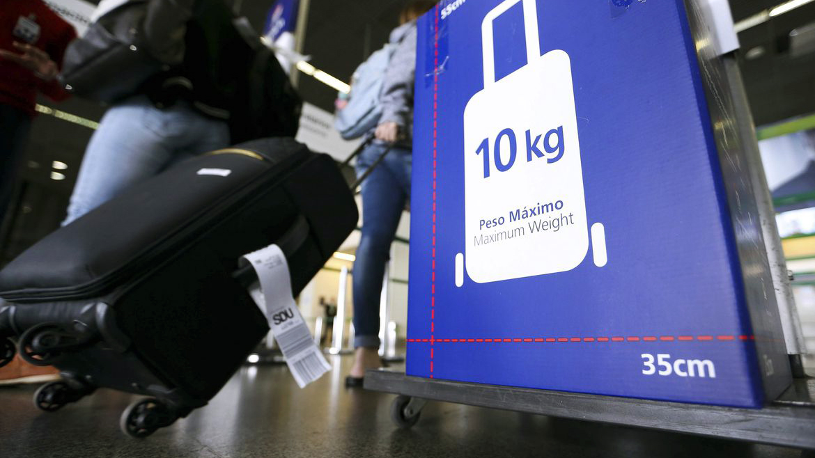 Despachos de bagagem poderão voltar a ser gratuitos no Brasil