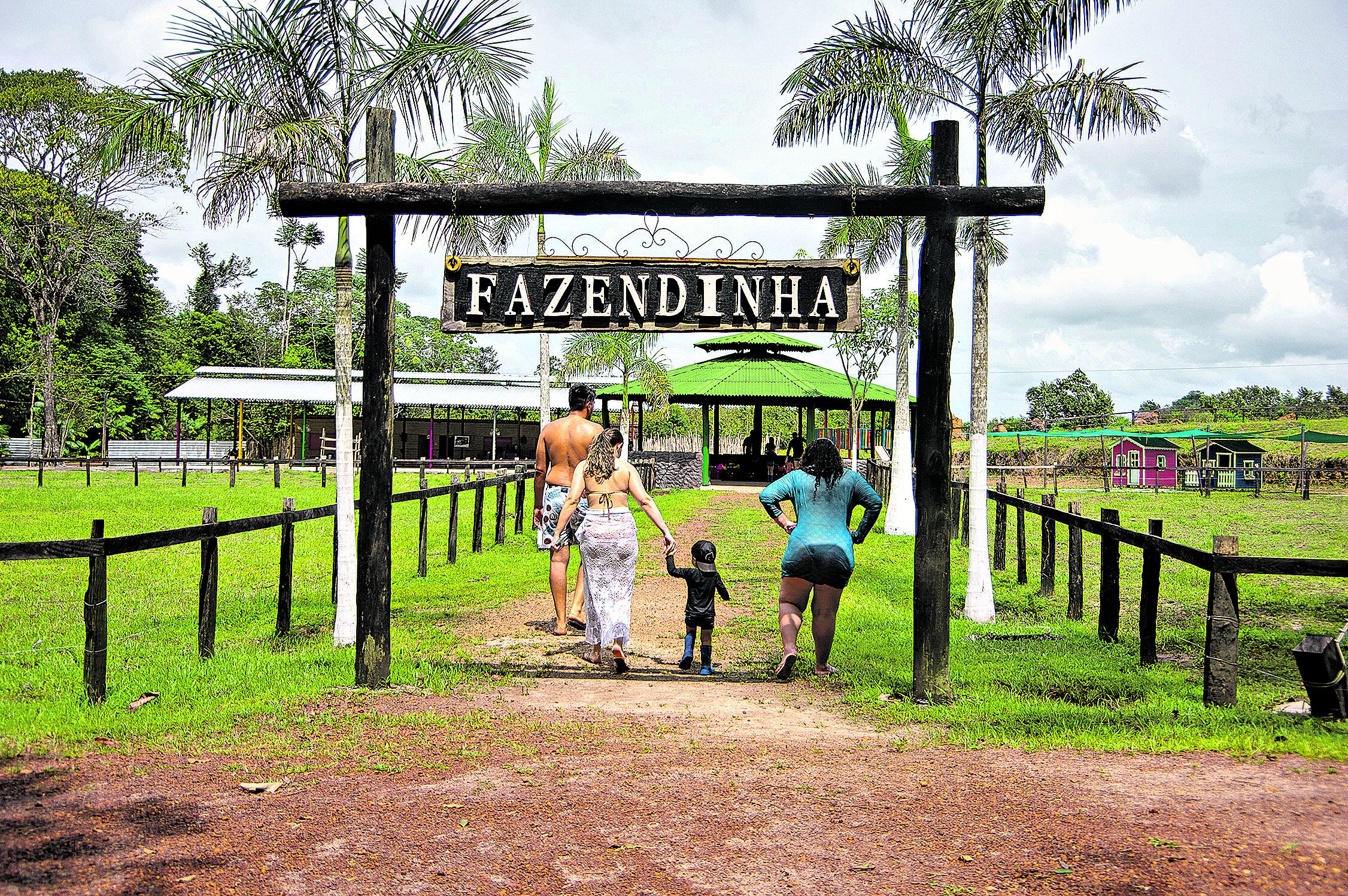 Um
parque aquático em meio à natureza na Grande Belém