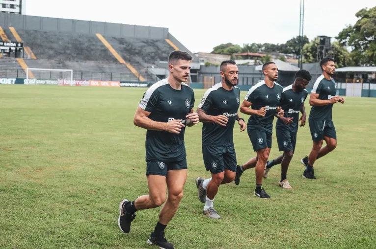 Azulinos se reapresentaram nesta segunda-feira (4)